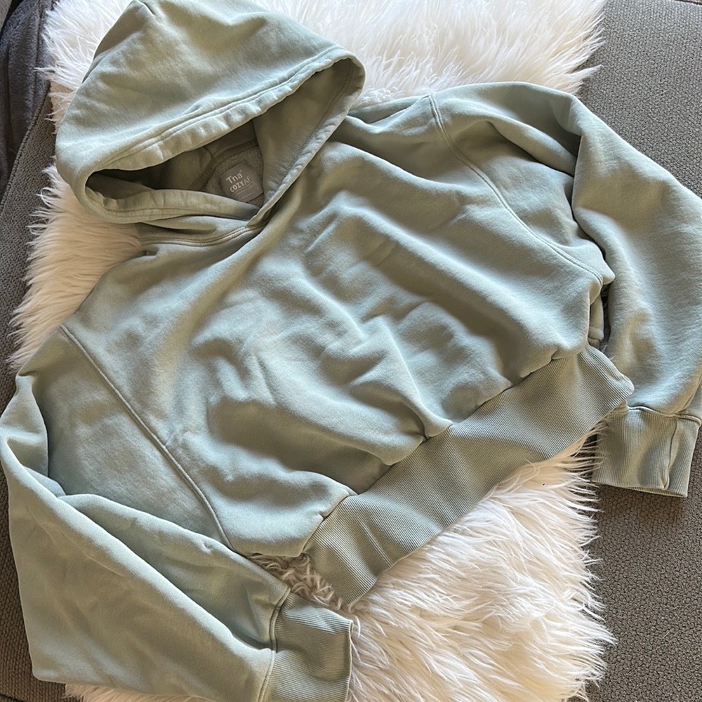 TNA Cozy Af Crop Hoodie - Airy Fleece Perfect Shrunken Hoodie - Picture 2 of 2